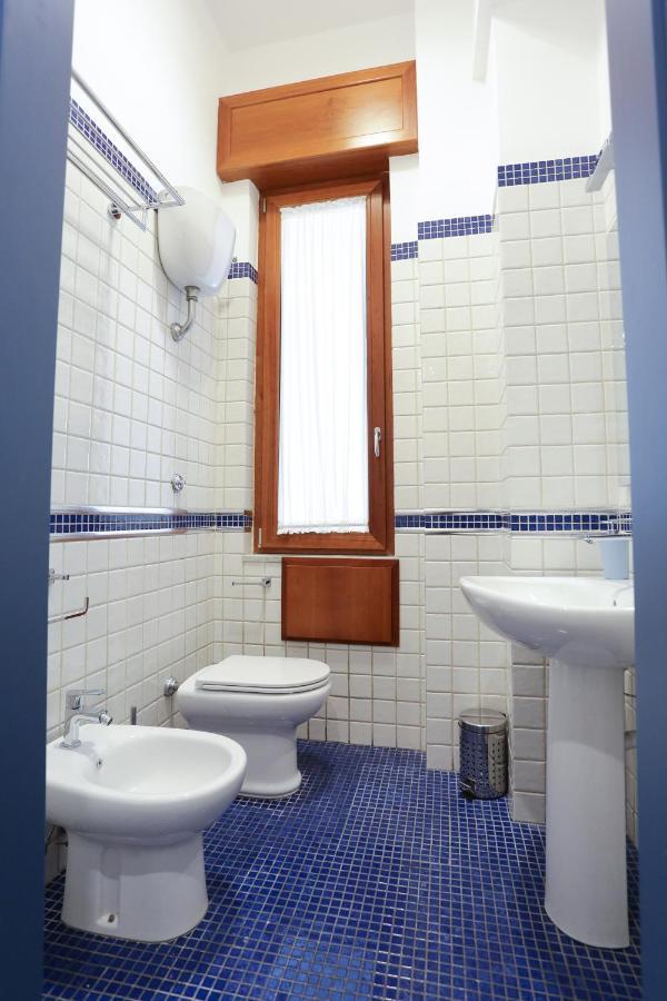 Ersilia Chiaia Suite Naples Extérieur photo
